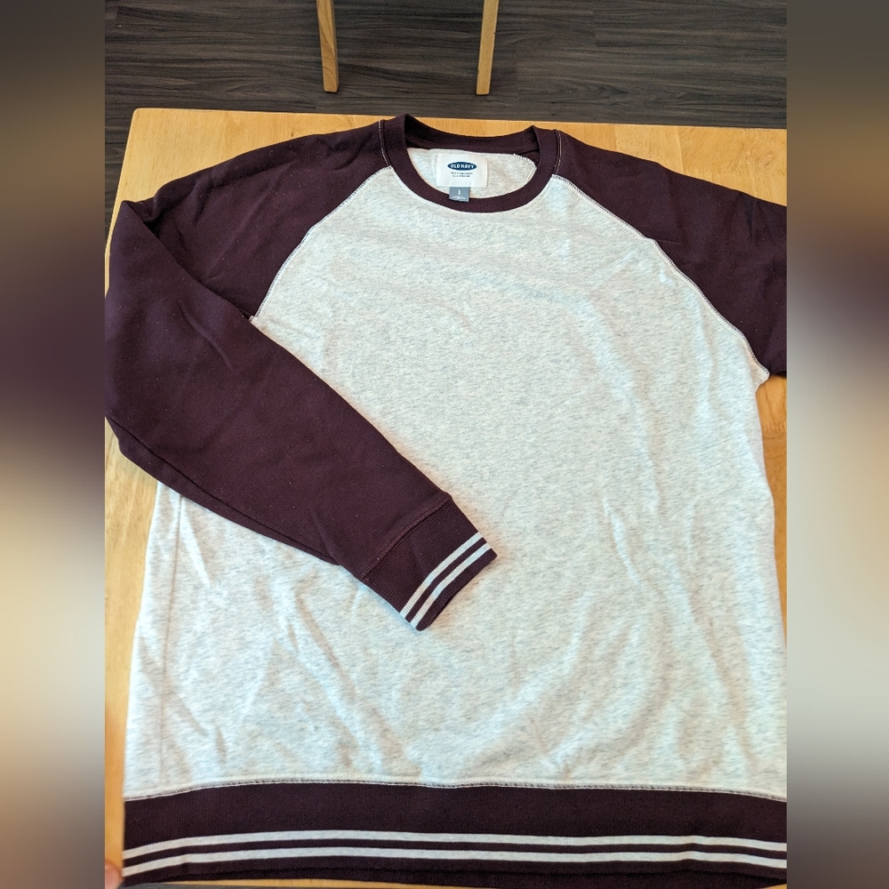 Old Navy Sweatshirt